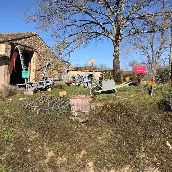 The trails of Suquet walking route map in Penne