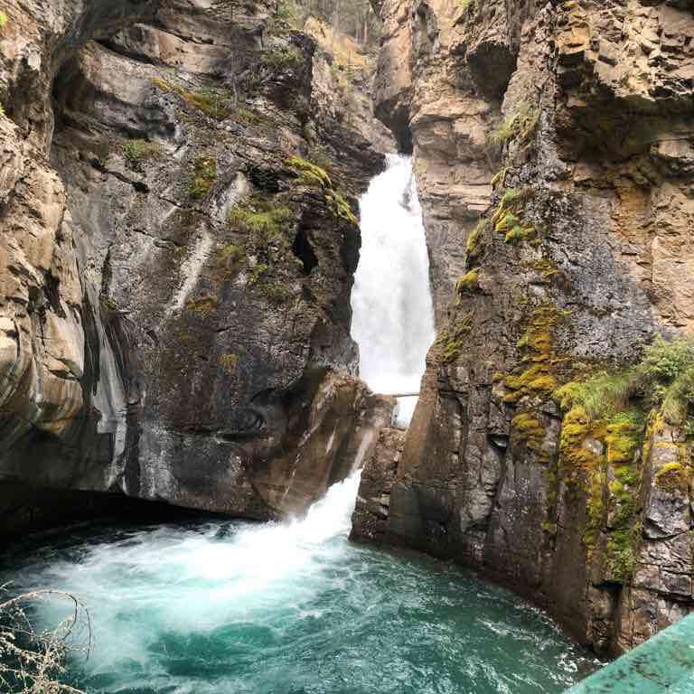 Johnson's canyon, Banff walking route map in Massive