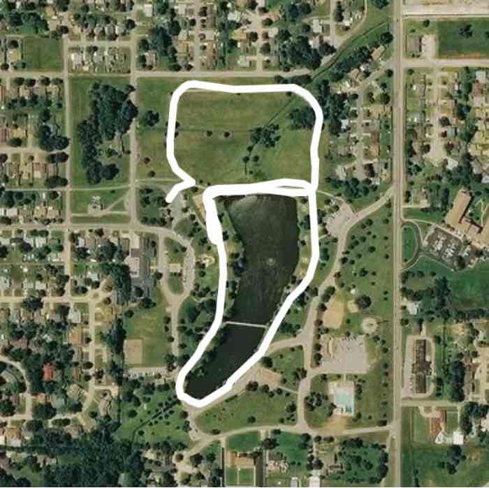 Shannon Springs Park walking route map in Chickasha