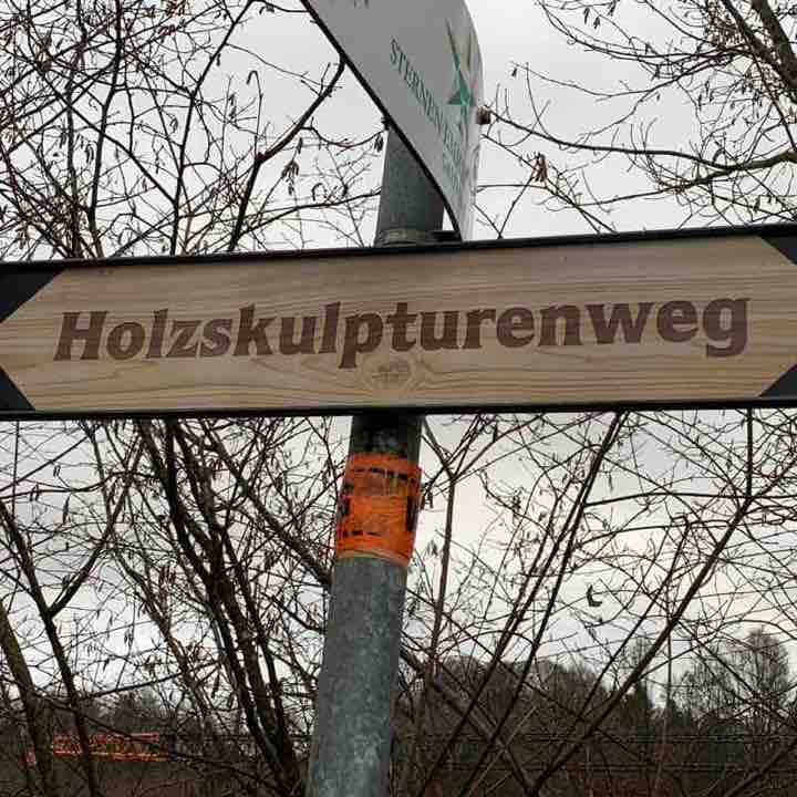 Holzskulpturenweg Emmenmatte-Rathausen