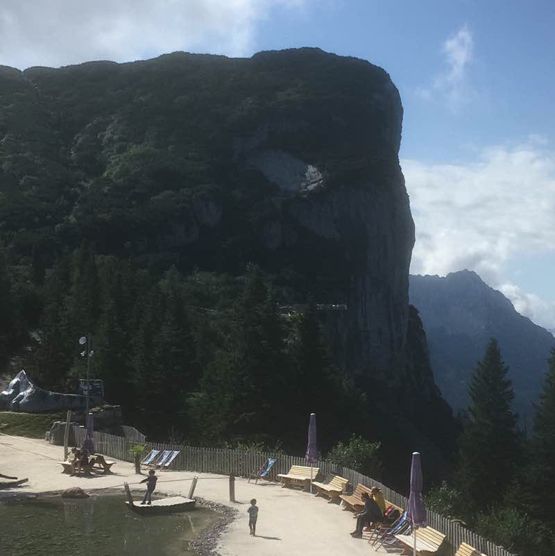 Triassic Trail walking route map in Unken