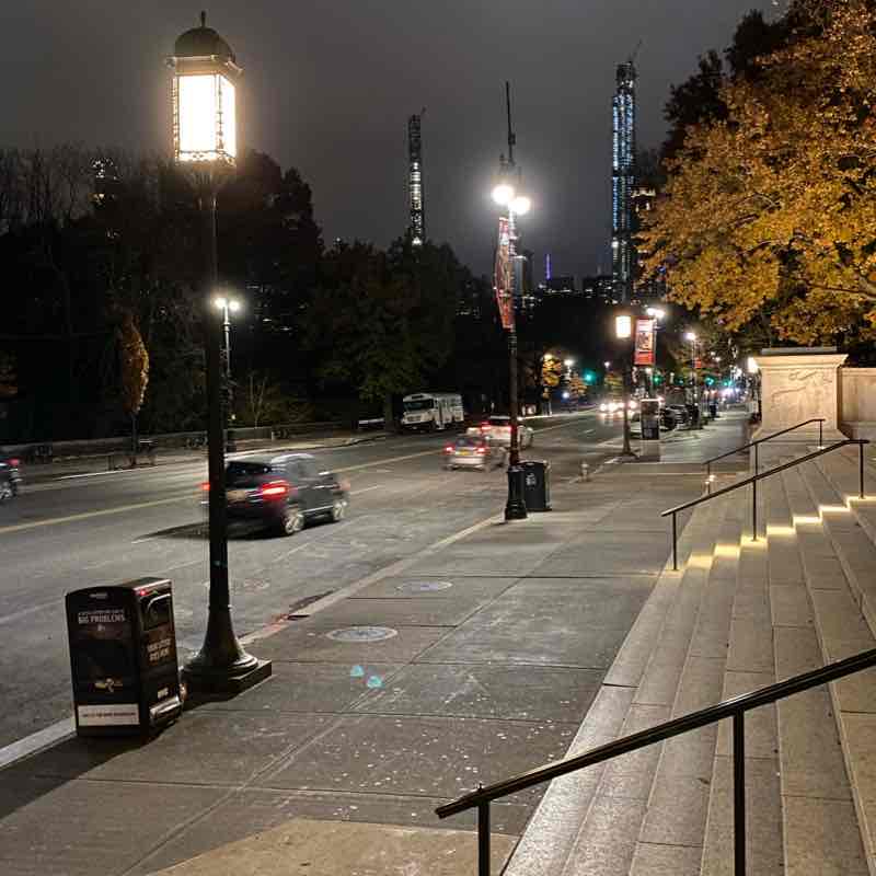 Circle To Circle °Night Walk Alongside Central Pk