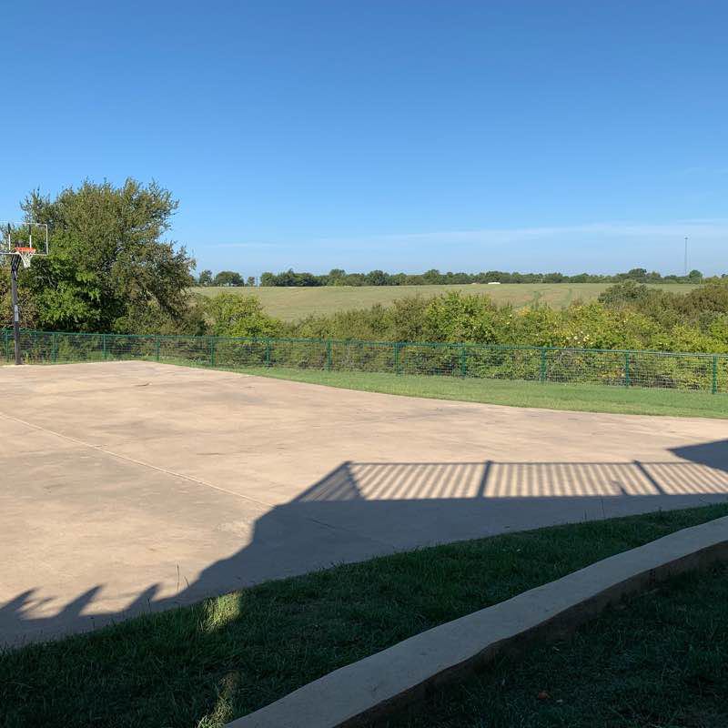 Gentlesoll Ranch main driveway walking route map in Bells