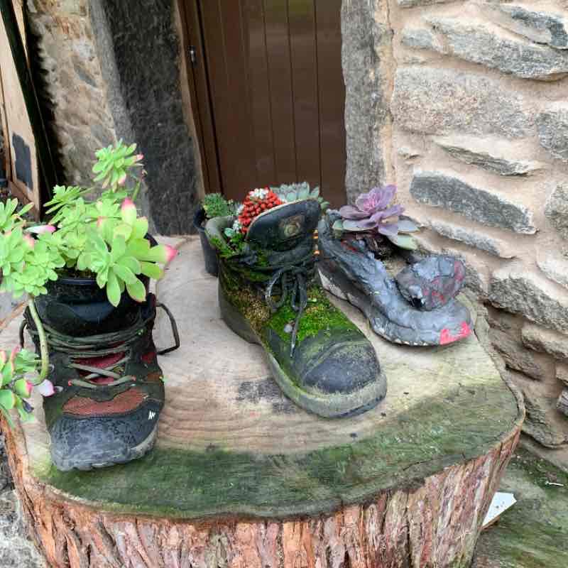 Camino De Santiago -Arzua walking route map in O Pomar