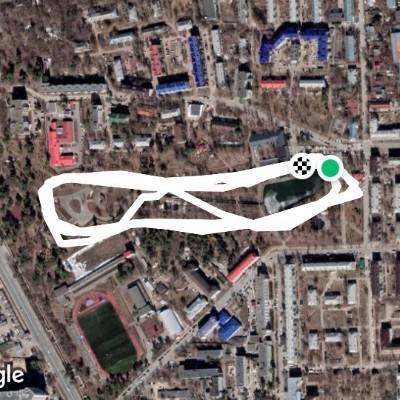 Парк Урицкого. Тропинка для бега с покрытием