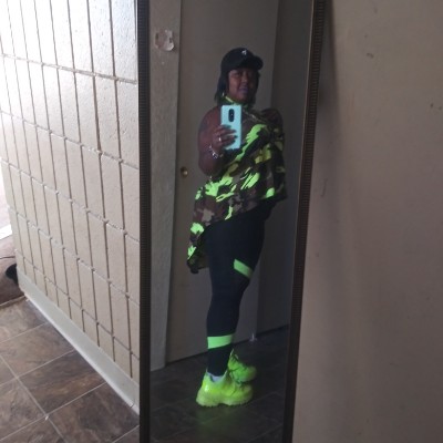 Ms SoPHiA😌💨👣 post 1